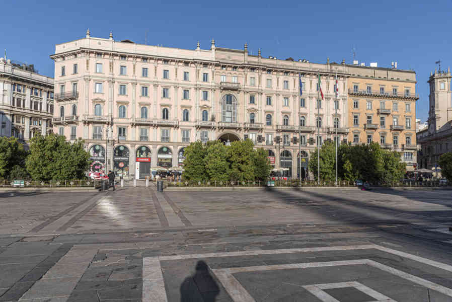 Italia - Milán 032 - plaza del Duomo.jpg